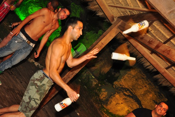 Zoo Beach Party 